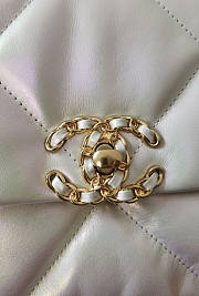 Chanel CL 19 Flap White Bag Size 16 x 26 x 9 cm - 6
