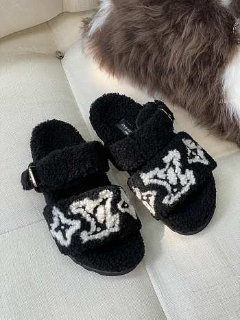 Louis Vuitton LV Wool Slippers 4 color