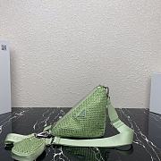 Prada Diamond Triangle Bag Green Size 26 x 14 x 12 cm - 2