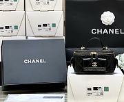 Chanel 22K Vanity Case Black Bag Size 10 x 17 x 8.5 cm - 2