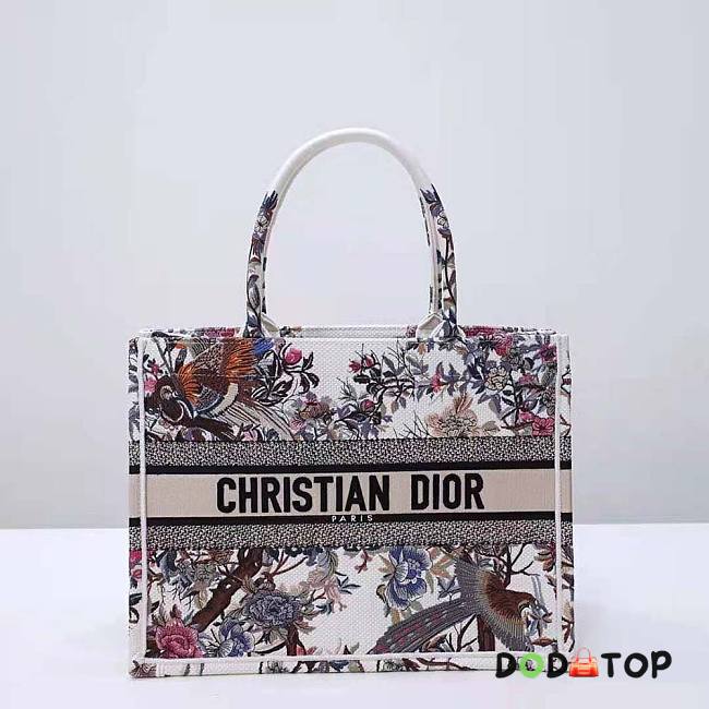 Dior Medium Dior Book Tote Ecru Multicolor Size 36 x 27.5 x 16.5 cm - 1