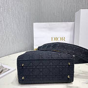 Dior Lady D-Lite Embroidered Cannage Bag Size 24 x 20 x 11 cm - 3
