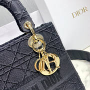Dior Lady D-Lite Embroidered Cannage Bag Size 24 x 20 x 11 cm - 2