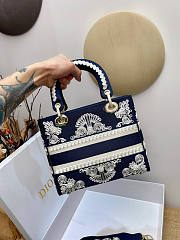 Dior Medium Lady D-Lite Bag 04 Size 24 cm - 4