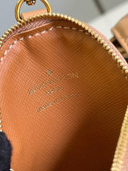 Louis Vuitton New Wave Multi-Pochette Size 19 x 14 x 5 cm - 3
