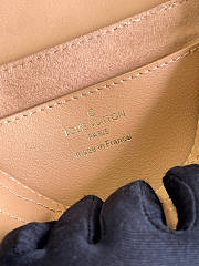Louis Vuitton New Wave Multi-Pochette Size 19 x 14 x 5 cm - 2