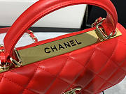 Chanel Trendy CC Handbag Red In Gold Hardware Size 25 x 12 x 17 cm - 6