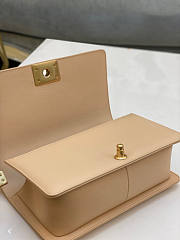 Chanel Boy Bag in Beige Gold Hardware Size 25 cm - 6