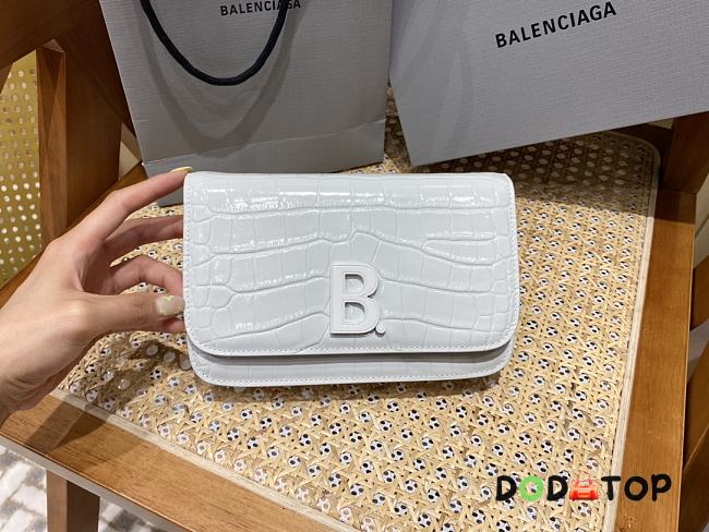 Balenciaga Chain Bag White Size 19.5 x 13 x 4 cm - 1