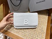Balenciaga Chain Bag White Size 19.5 x 13 x 4 cm - 1