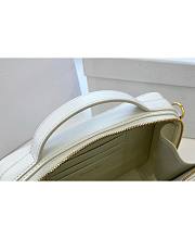 Dior Caro Box Bag With Chain In White Size 18 x 13 x 5 cm - 5