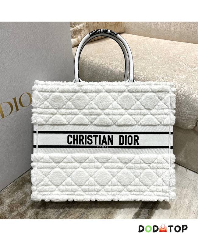 Dior Large Book Tote Size 42 x 35 x 18.5 cm - 1