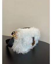 Fendi Baguette Bag Size 15 x 6 x 27 cm - 5