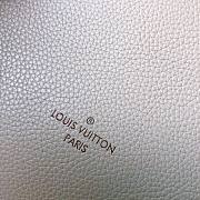 Louis Vuitton Haumea Size 41 cm - 3