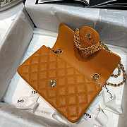 Chanel Flap Bag Caviar Orange Size 20 cm - 3