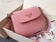 Prada Chain Bag in Pink Size 20 x 16 x 6 cm - 4