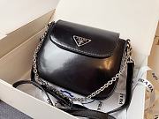 Prada Chain Bag in Black Size 20 x 16 x 6 cm - 5