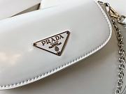 Prada Chain Bag in White Size 20 x 16 x 6 cm - 5