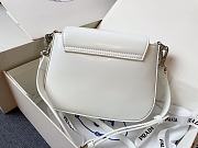 Prada Chain Bag in White Size 20 x 16 x 6 cm - 2