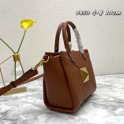 Valentino Garavani Small One Stud Bag Brown Size 19 x 16 x 12 cm - 5