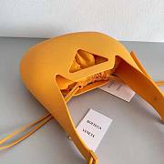 Bottega Veneta Punch Recyclable Rubber Shoulder Bag-Orange Size 17 x 27 x 5 cm - 3