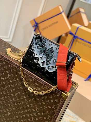Louis Vuitton Coussin PM Bag Patent Calfskin Black Size 26 x 20 x 12 cm