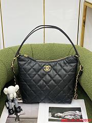 Chanel 22 Black Bag Size 30 x 37 x 8 cm - 1