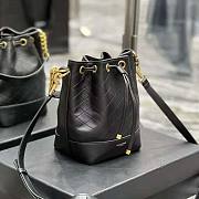 YSL Emmanuelle Small Bucket Bag in Quilted Lambskin Black Size 14.5 x 20 x 12 cm - 4