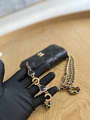 Chanel Clutch With Chain Lambskin Black Size 9.5 × 12.5 × 3.5 cm - 6