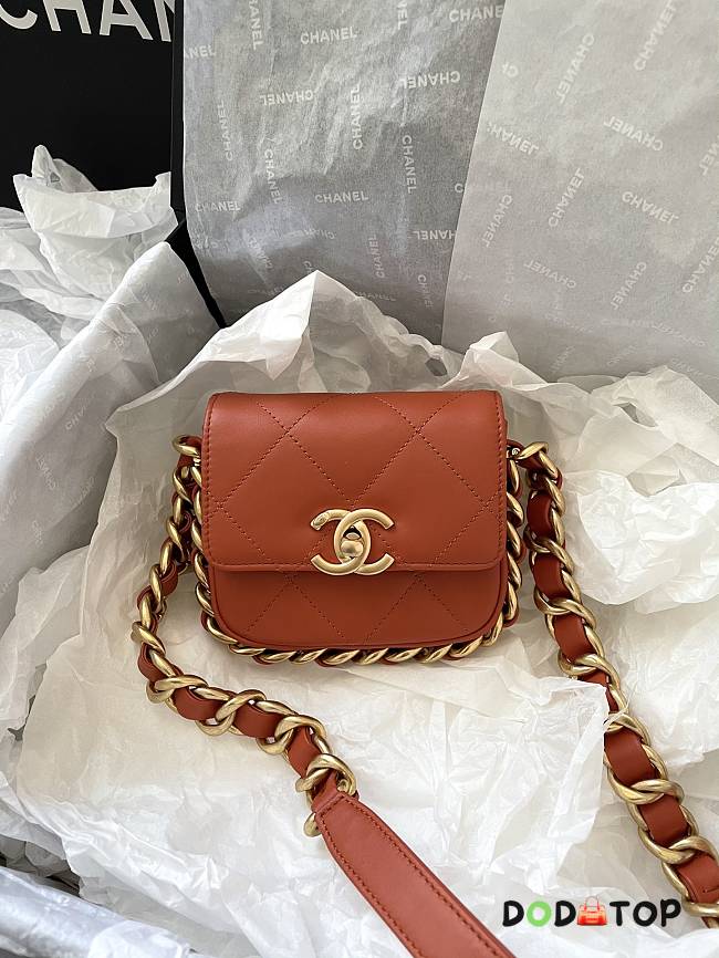 Chanel Flap Chain Bag Size 20 × 18 × 3 cm - 1