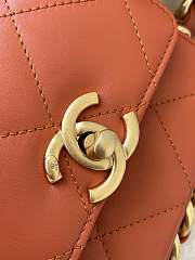 Chanel Flap Chain Bag Size 20 × 18 × 3 cm - 2