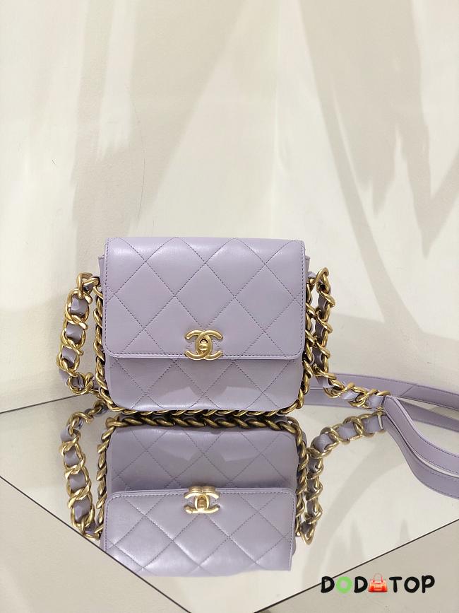 Chanel Flap Chain Bag iN Purple Size 20 × 18 × 3 cm - 1