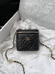 Chanel Camellia Box Black Size 10 × 9 × 7.5 cm - 1