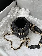 Chanel Mini Bucket Bag Black Size 19 × 9 cm - 4