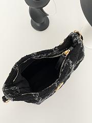 Chanel Hobo Black Underarm Wool Size 24 x 17.5 x 6 cm - 6