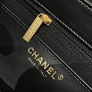 Chanel Flap Bag Lambskin Black Size 22 x 14 x 8 cm - 3