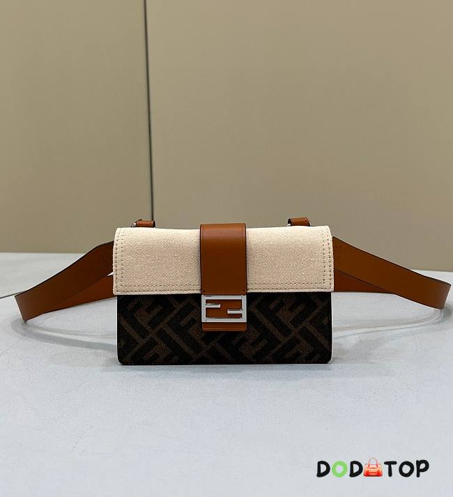 Fendi Baguette Pouch 01 Size 16 x 2 x 10 cm - 1