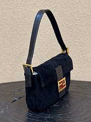 Fendi Baguette Shoulder Bag Black Size 25 x 4 x 12 cm - 4