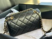 Chanel Vintage Classic Medium Black Bag Size 15 x 21 x 8 cm - 2
