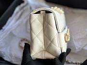Chanel Vintage Classic Medium White Bag Size 15 x 21 x 8 cm - 5