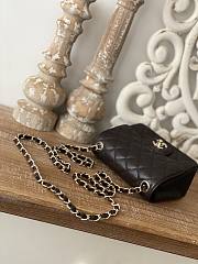 Chanel CF Chain Flap Bag Classic Black Size 17 cm - 3