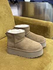 UGG Boots 3 colors - 3
