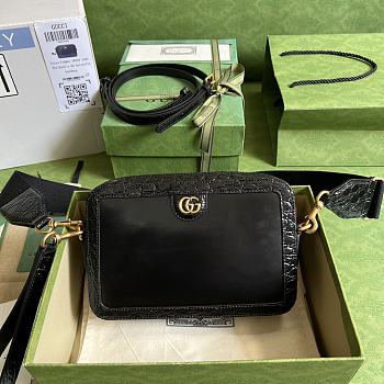  Gucci Python Shoulder Bag With Double G In Emerald Black Size 23.5 x 16 x 4.5 cm