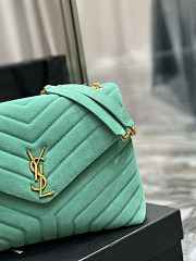 YSL Saint Laurent Loulou Medium Bag Y-Quilted Leather Green Size 32 x 27 x 11 cm  - 4