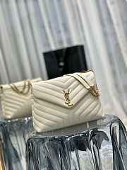 YSL Saint Laurent Loulou Medium Bag Y-Quilted Leather White Size 32 x 27 x 11 cm - 3