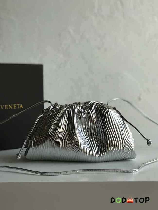 Bottega Veneta Mini Pouch Lambskin Silver Size 13 x 22 x 5 cm - 1