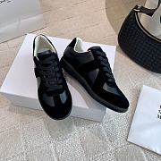 Chanel Sneakers 11 - 1