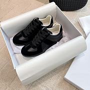 Chanel Sneakers 11 - 4