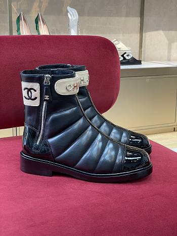 Louis Vuitton LV Boots Black/White/Beige