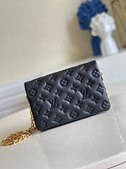 Louis Vuitton Pochette Coussin Black Size 20 x 14 x 8 cm - 1